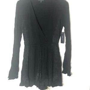 Romeo & Juliet Couture  Size Small